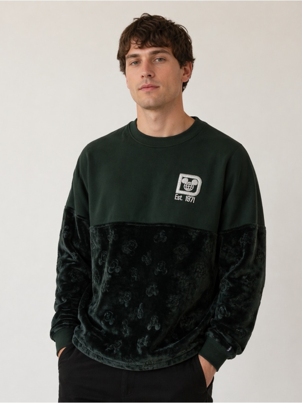 Disney Mickey Mouse Spirit Sweatshirt Adults Walt Disney World Green Large